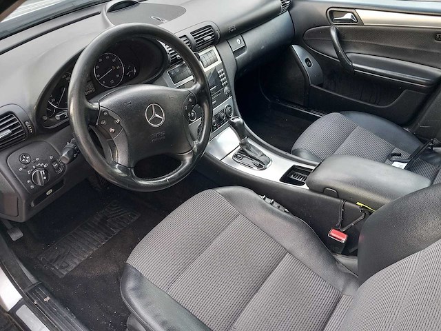 Mercedes-benz - 2005 - c-klasse combi - 180 kompressor avantgarde - automaat - personenauto - afbeelding 9 van  16
