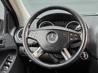 Mercedes-benz - 2005 - m-klasse - 350 - 54-rt-zs - afbeelding 5 van  30