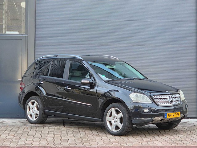 Mercedes-benz - 2005 - m-klasse - 350 - 54-rt-zs - afbeelding 14 van  30