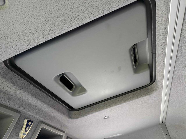 Mercedes-benz - 2006 - atego 815 - vrachtwagen - afbeelding 19 van  30