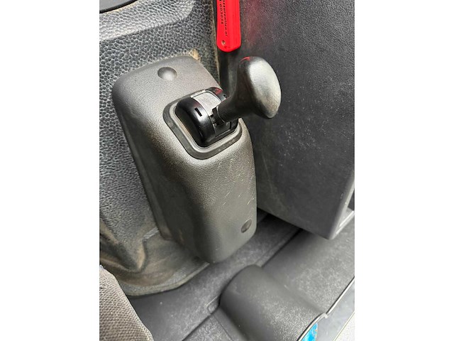 Mercedes-benz - 2006 - atego 815 - vrachtwagen - afbeelding 20 van  30