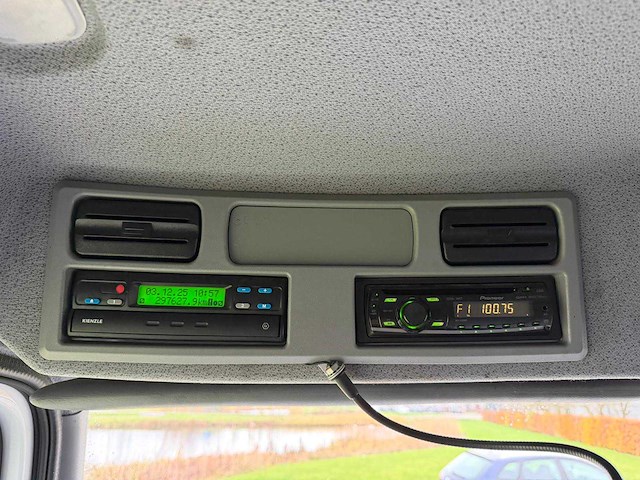 Mercedes-benz - 2006 - atego 815 - vrachtwagen - afbeelding 13 van  30