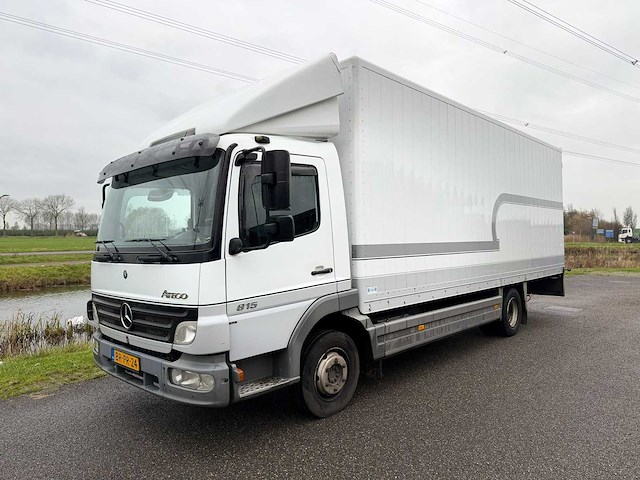 Mercedes-benz - 2006 - atego 815 - vrachtwagen - afbeelding 12 van  30