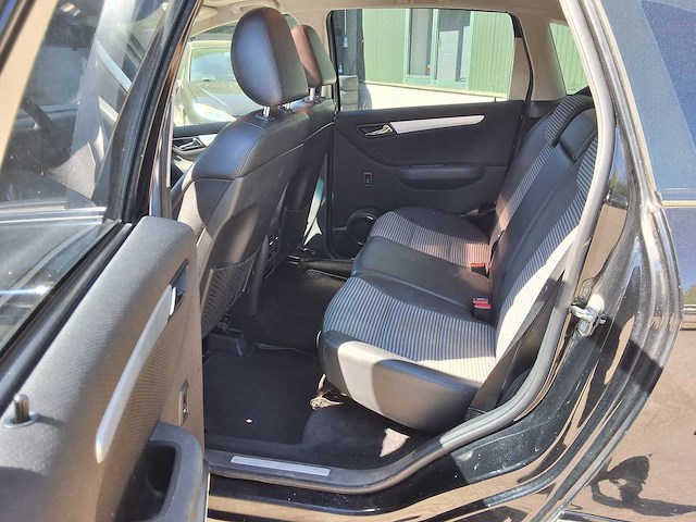 Mercedes-benz - 2006 - b-klasse - b200 - - afbeelding 2 van  19