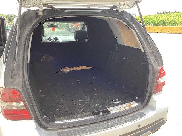 Mercedes-benz - 2006 - m-klasse - 280 cdi - personenauto - afbeelding 15 van  23