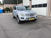 Mercedes-benz - 2006 - m-klasse - 280 cdi - personenauto - afbeelding 10 van  23