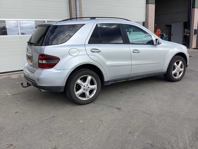Mercedes-benz - 2006 - m-klasse - 280 cdi - personenauto - afbeelding 22 van  23