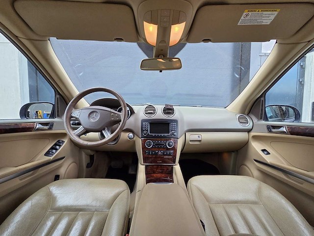 Mercedes-benz - 2006 - m-klasse - 350 - 83-tn-pj - afbeelding 3 van  27