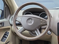 Mercedes-benz - 2006 - m-klasse - 350 - 83-tn-pj - afbeelding 5 van  27
