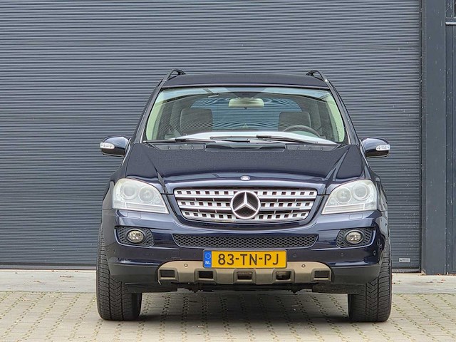 Mercedes-benz - 2006 - m-klasse - 350 - 83-tn-pj - afbeelding 9 van  27