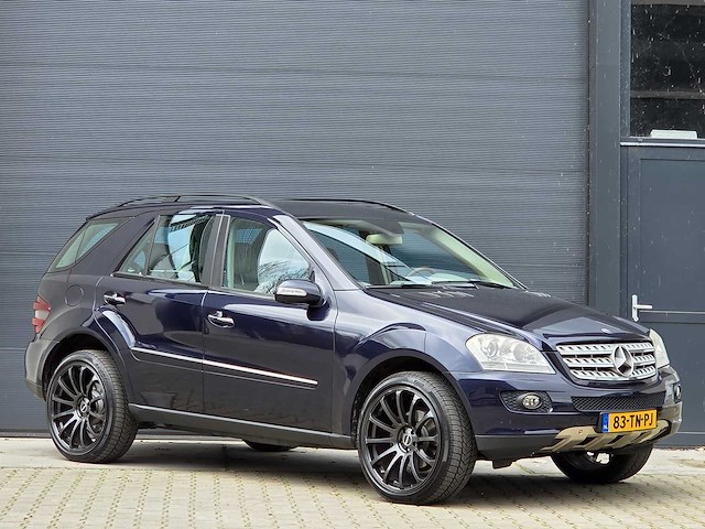 Mercedes-benz - 2006 - m-klasse - 350 - 83-tn-pj - afbeelding 18 van  27