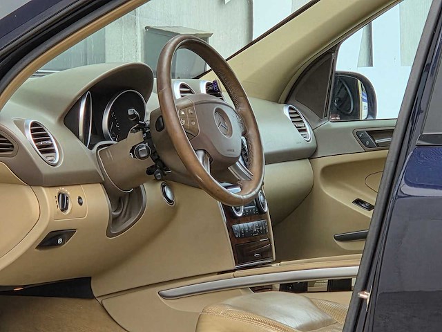 Mercedes-benz - 2006 - m-klasse - 350 - 83-tn-pj - afbeelding 27 van  27