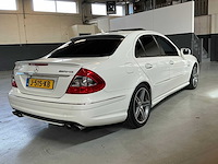 Mercedes-benz - 2007 - e-klasse - amg 63 - personenauto - afbeelding 18 van  24