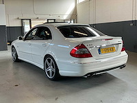 Mercedes-benz - 2007 - e-klasse - amg 63 - personenauto - afbeelding 19 van  24