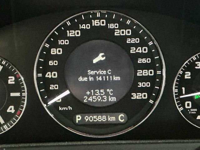 Mercedes-benz - 2007 - e-klasse - amg 63 - personenauto - afbeelding 24 van  24