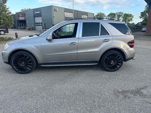 Mercedes-benz - 2007 - ml 320 cdi 4matic - - personenauto - afbeelding 2 van  8