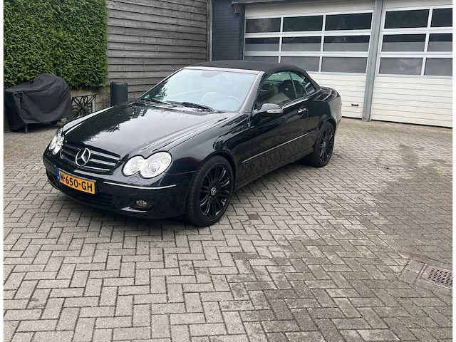 Mercedes-benz - 2008 - clk-klasse cabrio - 280 elegance - personenauto - n-650-gh - afbeelding 1 van  11