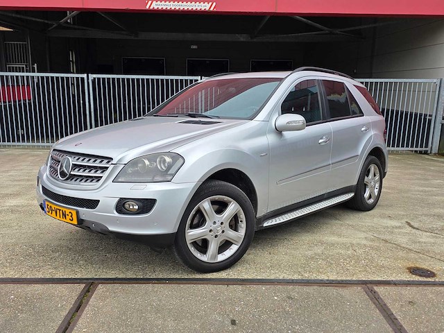 Mercedes-benz - 2008 - m-klasse - 420 cdi - grijs kenteken - 59-vtn-3 - afbeelding 1 van  11