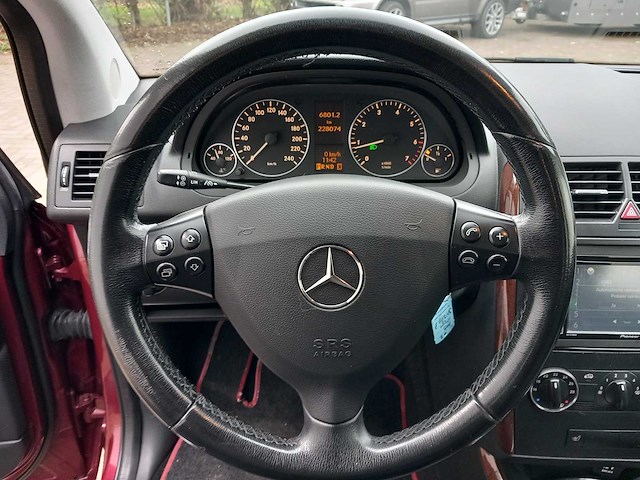 Mercedes-benz - 2009 - a-klasse - 200 avantgarde - personenauto - afbeelding 15 van  17