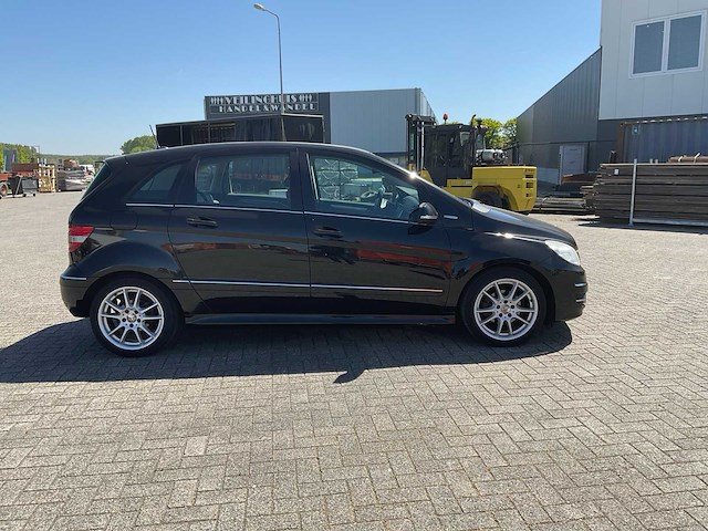 Mercedes-benz - 2009 - b-klasse - 170 blueefficiency - personenauto - afbeelding 19 van  28