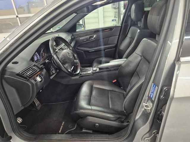 Mercedes-benz - 2010 - e-klasse estate - 200 cgi avantgarde - automaat - personenauto - afbeelding 21 van  24
