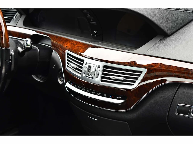 Mercedes-benz - 2010 - s63 amg - 6,3 liter (6.208 cc) v8 amg - btw auto - afbeelding 86 van  97