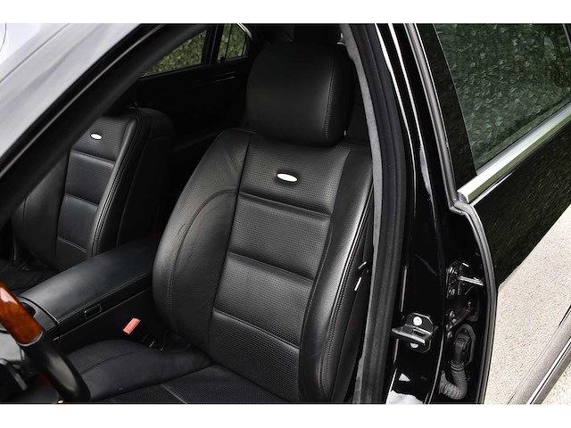 Mercedes-benz - 2010 - s63 amg - 6,3 liter (6.208 cc) v8 amg - btw auto - afbeelding 71 van  82