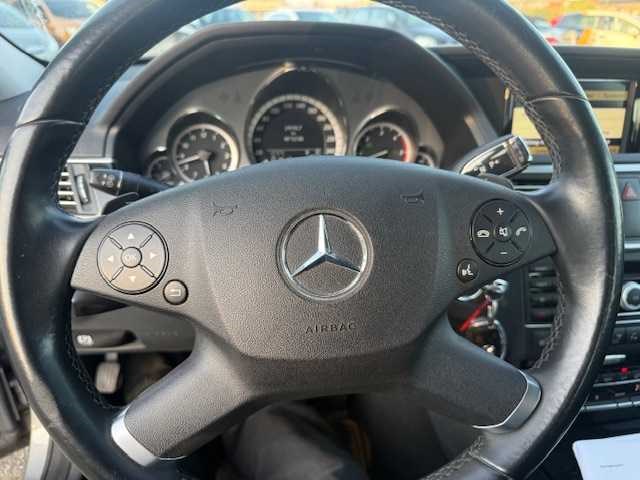 Mercedes-benz - 2011 - e-klasse - 300 cdi avantgarde - personenauto - afbeelding 2 van  16