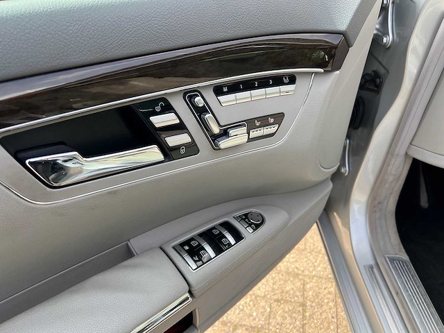 Mercedes-benz - 2011 - s-klasse - 350 4m - personenauto - afbeelding 9 van  27