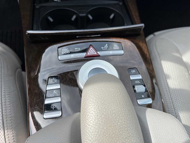 Mercedes-benz - 2011 - s-klasse - 350 4m - personenauto - afbeelding 17 van  27