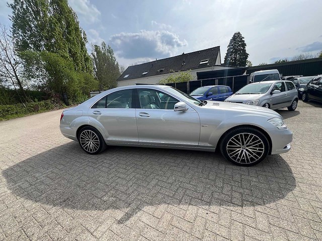 Mercedes-benz - 2011 - s-klasse - 350 4m - personenauto - afbeelding 25 van  27