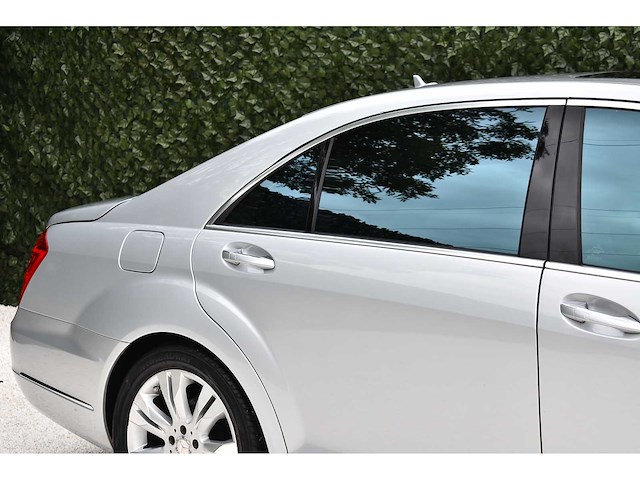 Mercedes-benz - 2011 - s550 sedan - 5,5 liter (5.461 cc) v8 - personenauto - afbeelding 17 van  76