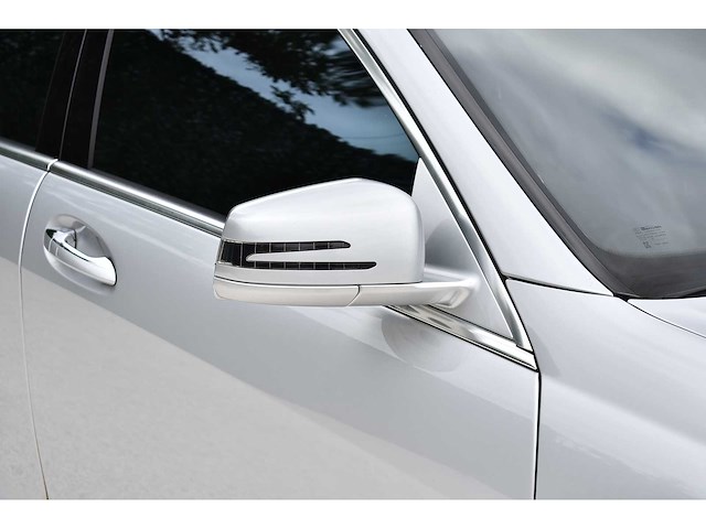 Mercedes-benz - 2011 - s550 sedan - 5,5 liter (5.461 cc) v8 - personenauto - afbeelding 26 van  76