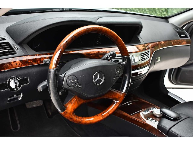 Mercedes-benz - 2011 - s550 sedan - 5,5 liter (5.461 cc) v8 - personenauto - afbeelding 43 van  76