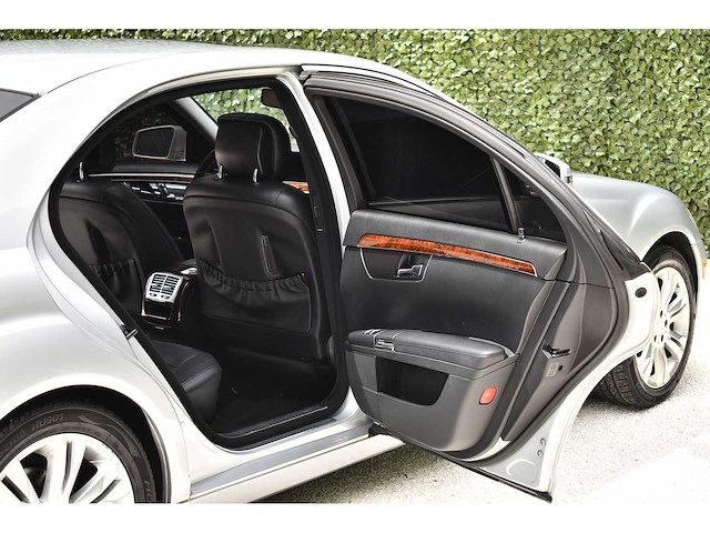 Mercedes-benz - 2011 - s550 sedan - 5,5 liter (5.461 cc) v8 - personenauto - afbeelding 62 van  76