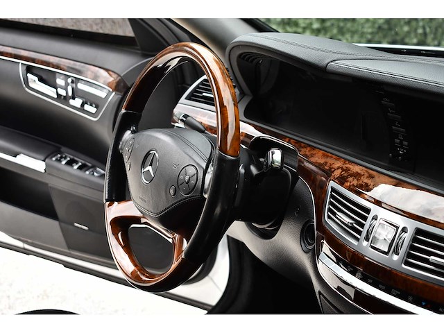 Mercedes-benz - 2011 - s550 sedan - 5,5 liter (5.461 cc) v8 - personenauto - afbeelding 72 van  76