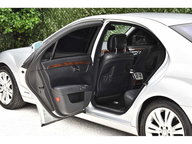 Mercedes-benz - 2011 - s550 sedan - 5,5 liter (5.461 cc) v8 - personenauto - afbeelding 52 van  83