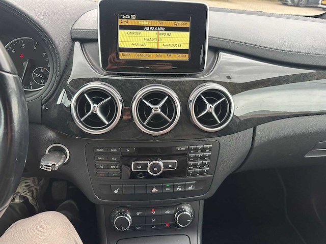 Mercedes-benz - 2012 - b-klasse - 180 ambition - personenauto - afbeelding 6 van  21