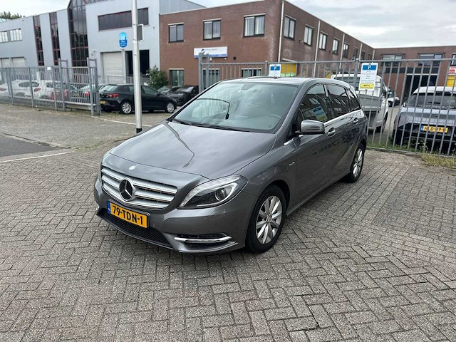 Mercedes-benz - 2012 - b-klasse - 180 ambition - personenauto - afbeelding 1 van  21