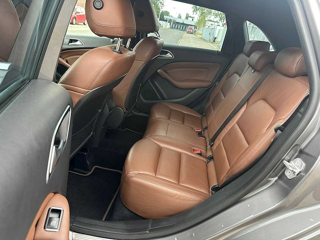 Mercedes-benz - 2012 - b-klasse - 180 ambition - personenauto - afbeelding 13 van  21