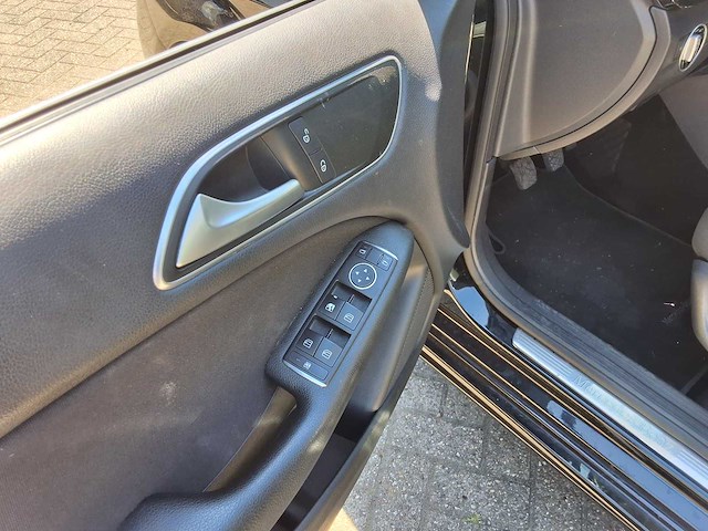 Mercedes-benz - 2012 - b-klasse - 180 ambition - personenauto - afbeelding 8 van  23