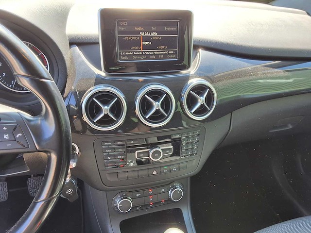 Mercedes-benz - 2012 - b-klasse - 180 ambition - personenauto - afbeelding 10 van  23