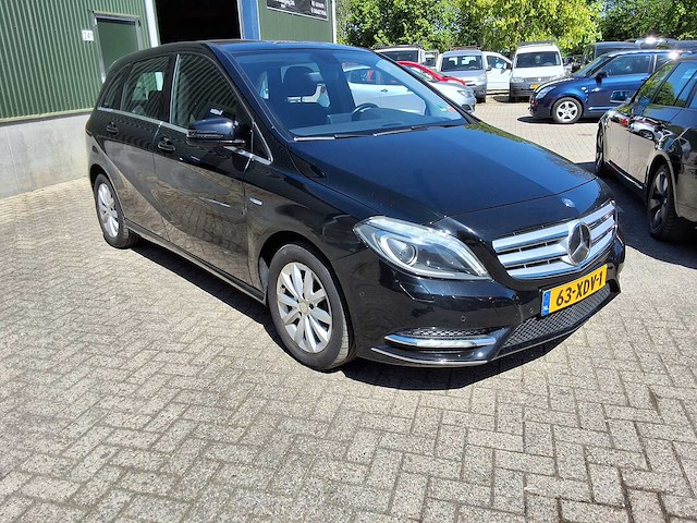 Mercedes-benz - 2012 - b-klasse - 180 ambition - personenauto - afbeelding 17 van  23