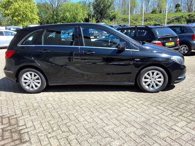 Mercedes-benz - 2012 - b-klasse - 180 ambition - personenauto - afbeelding 18 van  23