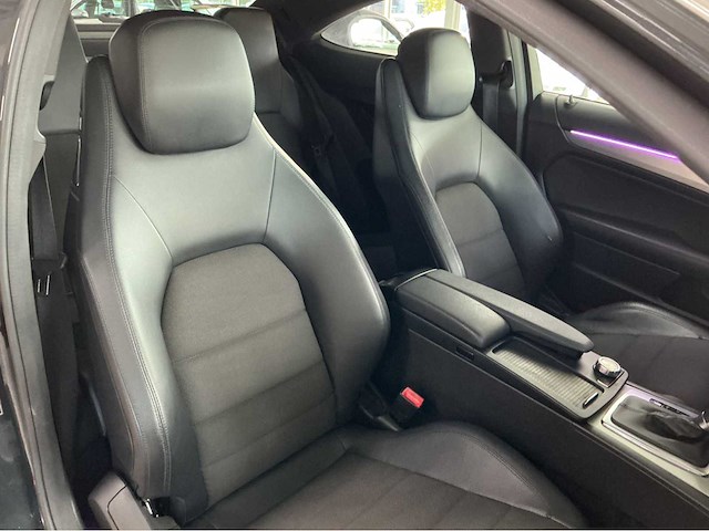 Mercedes-benz - 2012 - c-klasse coupé - 180 - personenauto - afbeelding 12 van  30
