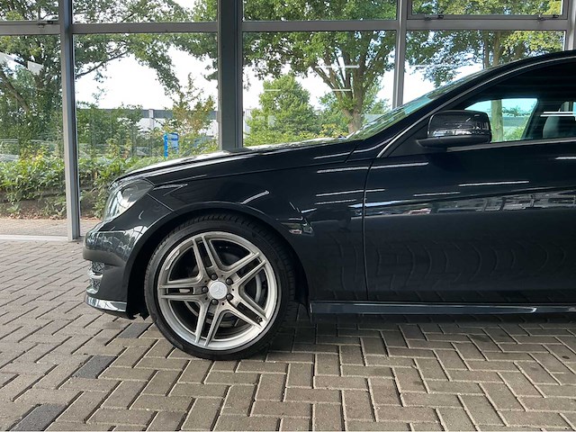 Mercedes-benz - 2012 - c-klasse coupé - 180 - personenauto - afbeelding 24 van  30