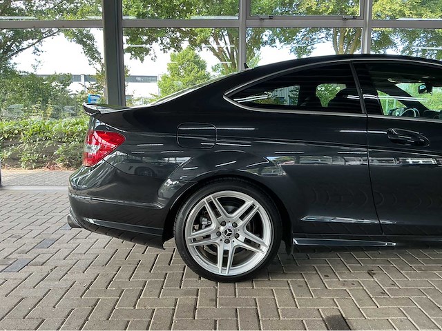 Mercedes-benz - 2012 - c-klasse coupé - 180 - personenauto - afbeelding 30 van  30