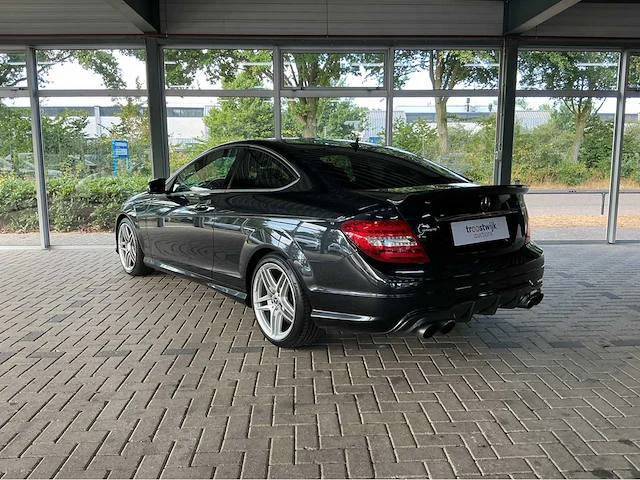 Mercedes-benz - 2012 - c-klasse coupé - 180 - personenauto - afbeelding 2 van  30
