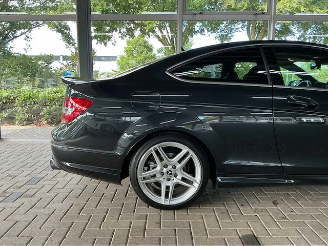 Mercedes-benz - 2012 - c-klasse coupé - 180 - personenauto - afbeelding 28 van  30
