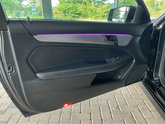 Mercedes-benz - 2012 - c-klasse coupé - 180 - personenauto - afbeelding 18 van  29